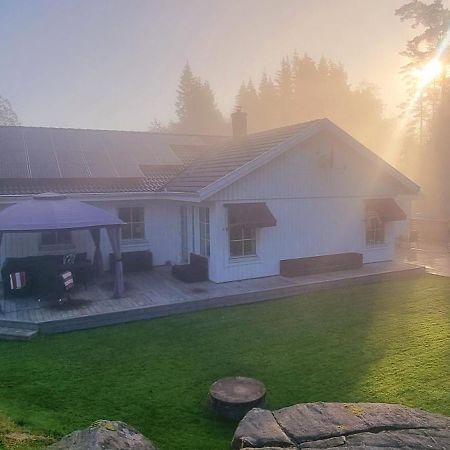 Family Friendly Villa With Sauna In The Nature Borås Eksteriør bilde